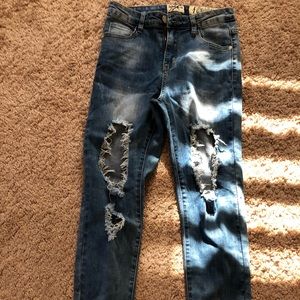 Wide Ripped Ankle Jeans